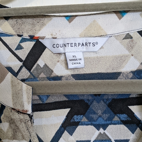 Sleeveless blouse - Picture 2 of 2